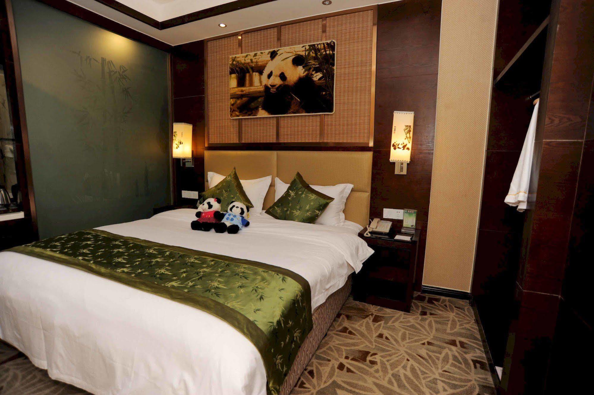 Chengdu Panda Prince Culture Hotel Exteriör bild
