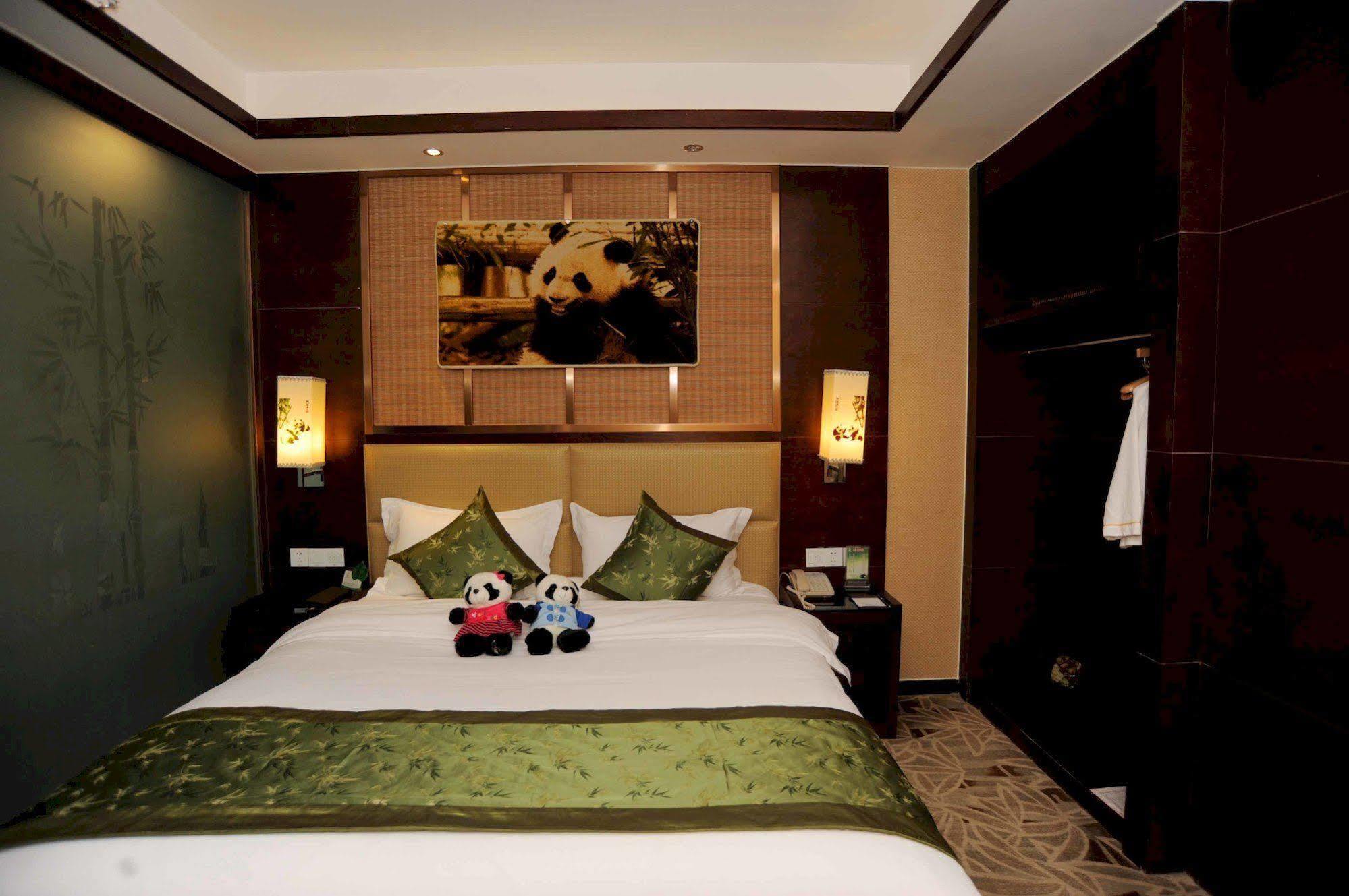 Chengdu Panda Prince Culture Hotel Exteriör bild